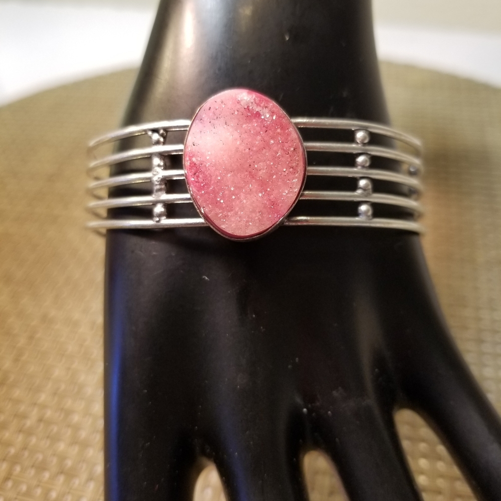 TITANIUM BRACELET NWOT - Picture 2 of 7